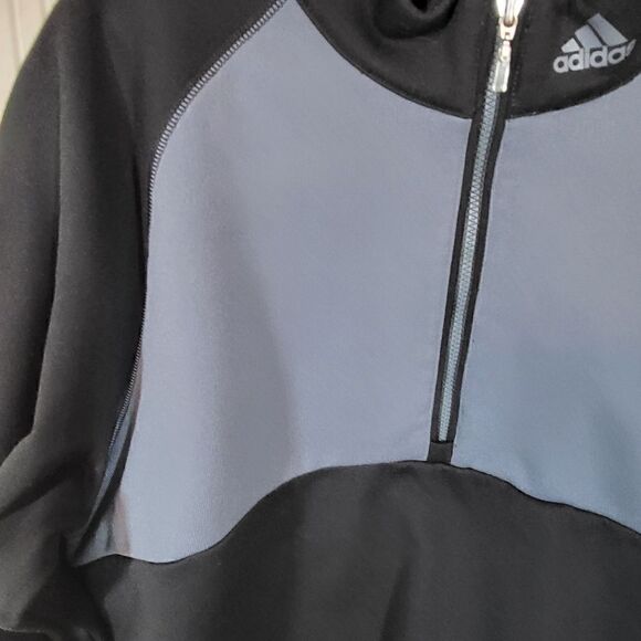 Adidas Men's Gray & Black Cuma Warm Pullover - Picture 6 of 9